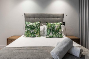 304 The Signature, De Waterkant
